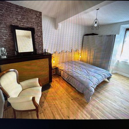 Agreable Maison De Village Au Coeur De Sarrancolin Buitenkant foto