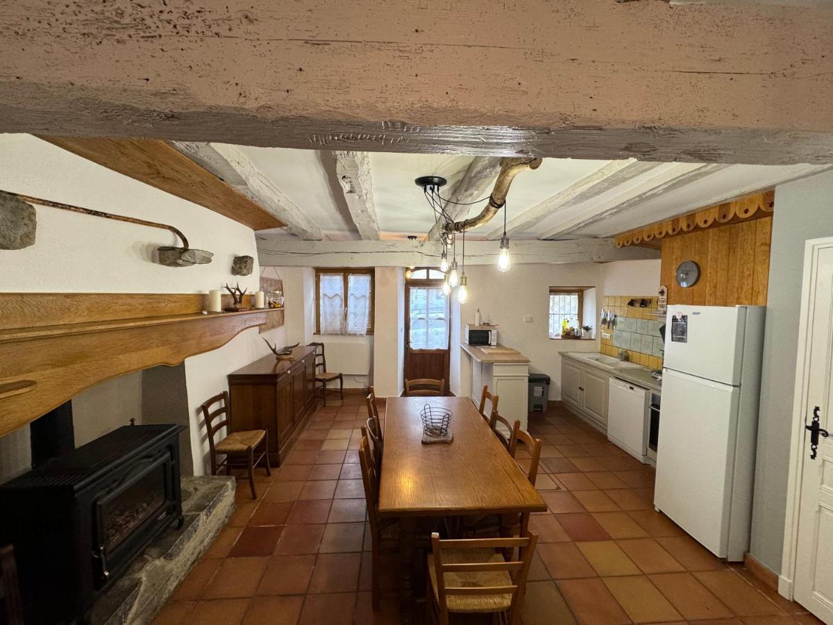 Agreable Maison De Village Au Coeur De Sarrancolin Buitenkant foto
